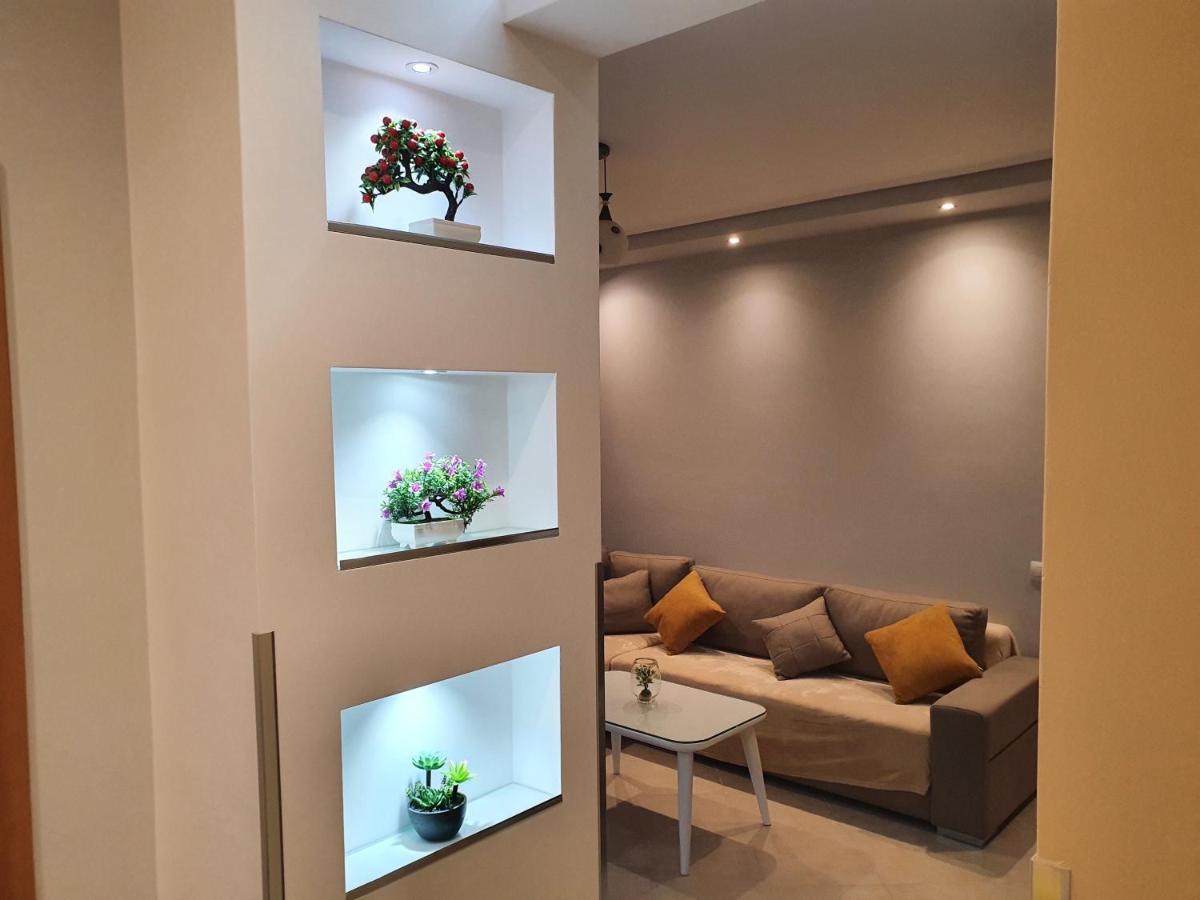 Отель Queen Isabella Premium Влёра Экстерьер фото